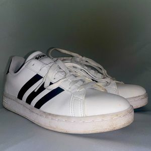 ADIDAS- Grand Court Cloud Foam shoes